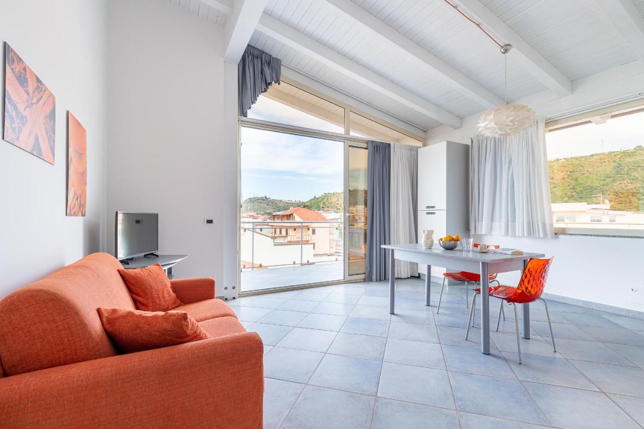 Terraces D'Orlando - Family Apartments With Sea View And Pool Капо-д'Орландо Екстер'єр фото