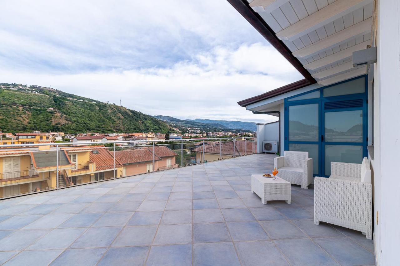 Terraces D'Orlando - Family Apartments With Sea View And Pool Капо-д'Орландо Екстер'єр фото