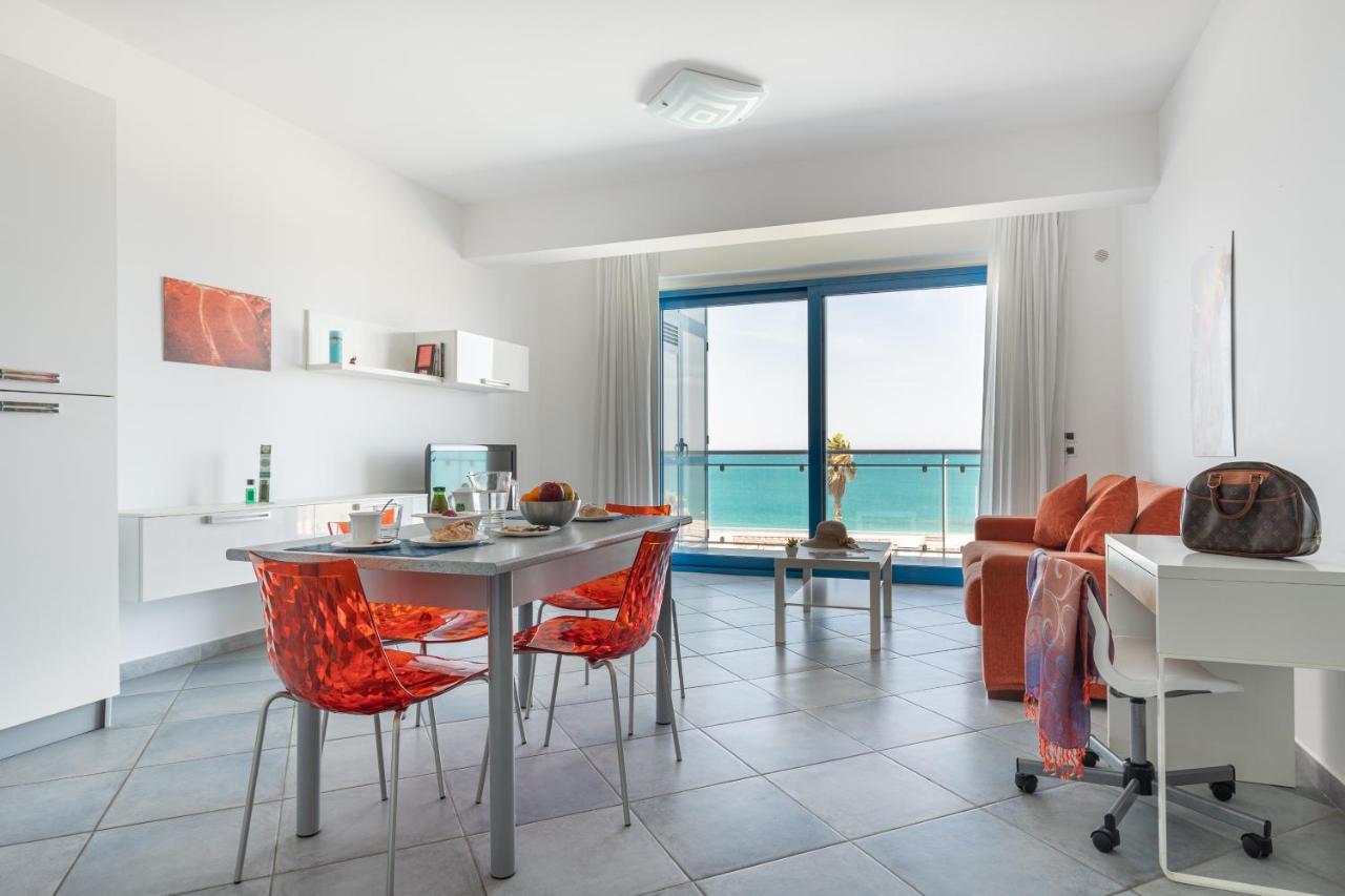 Terraces D'Orlando - Family Apartments With Sea View And Pool Капо-д'Орландо Екстер'єр фото