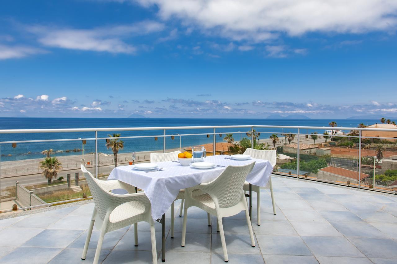 Terraces D'Orlando - Family Apartments With Sea View And Pool Капо-д'Орландо Екстер'єр фото