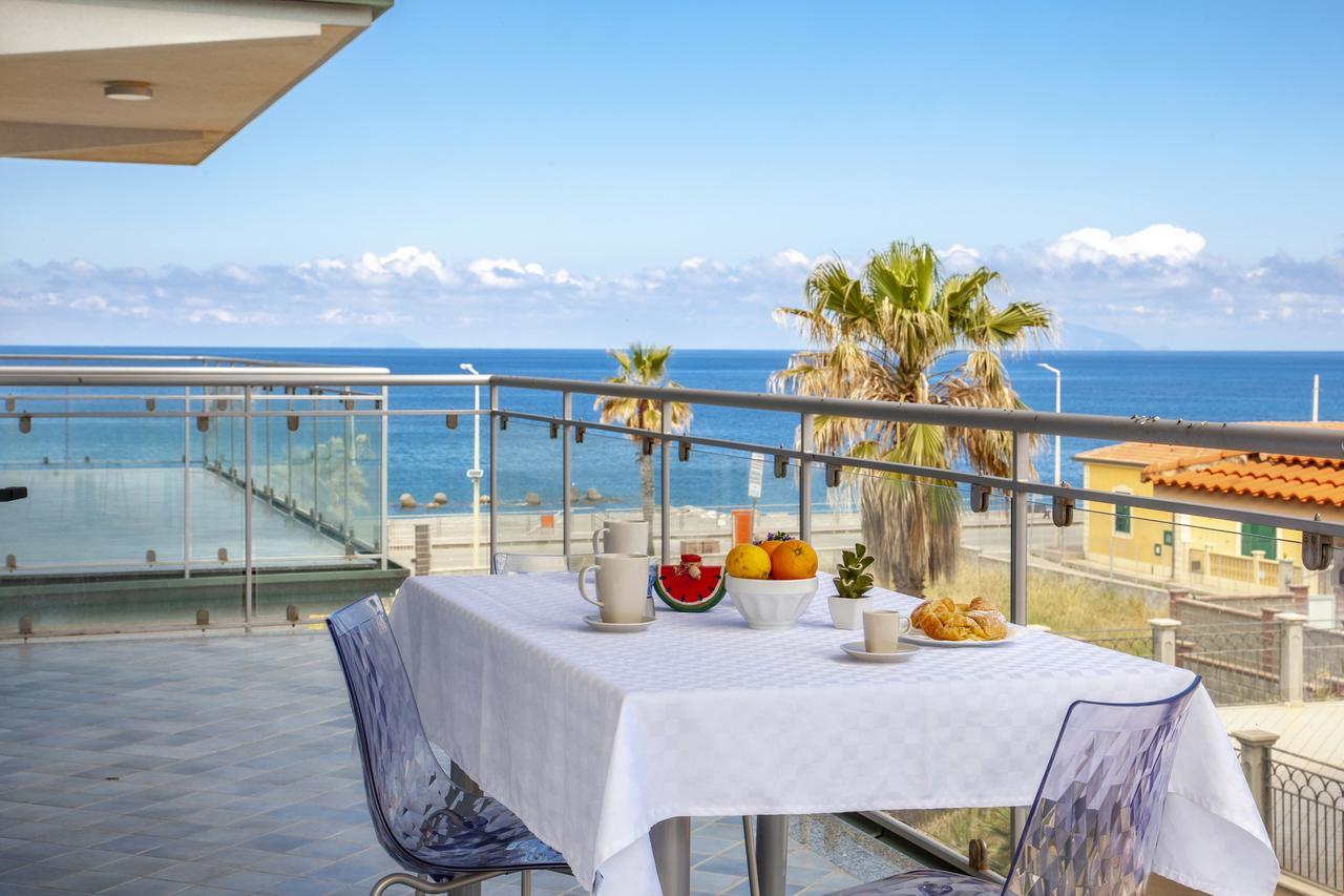 Terraces D'Orlando - Family Apartments With Sea View And Pool Капо-д'Орландо Екстер'єр фото