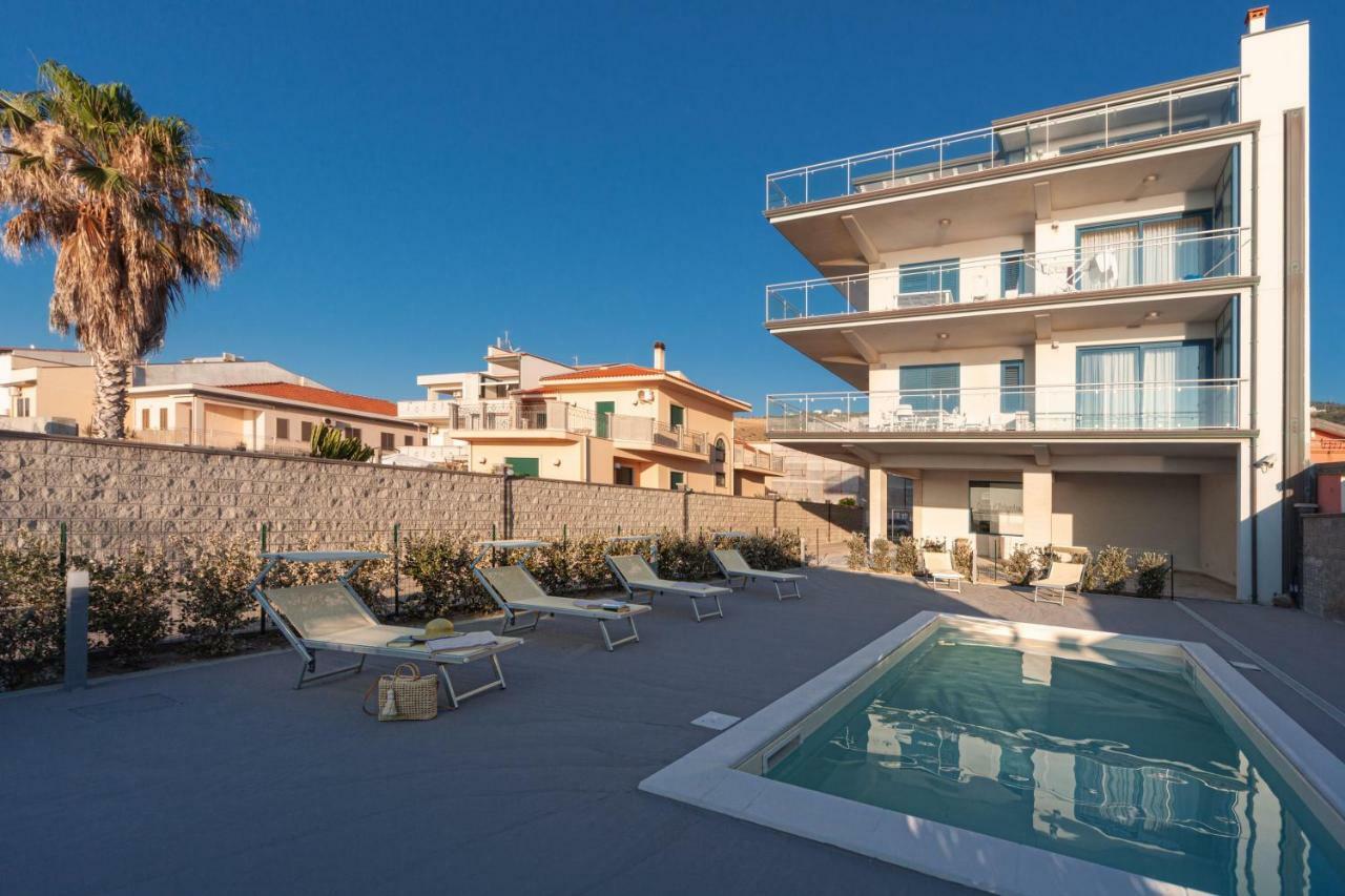 Terraces D'Orlando - Family Apartments With Sea View And Pool Капо-д'Орландо Екстер'єр фото